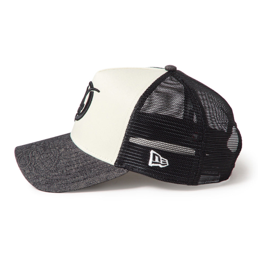 New Era Los Angeles Dodgers City Connect Laser Burn Out Denim White Black 9FORTY A-Frame Trucker Snapback Cap
