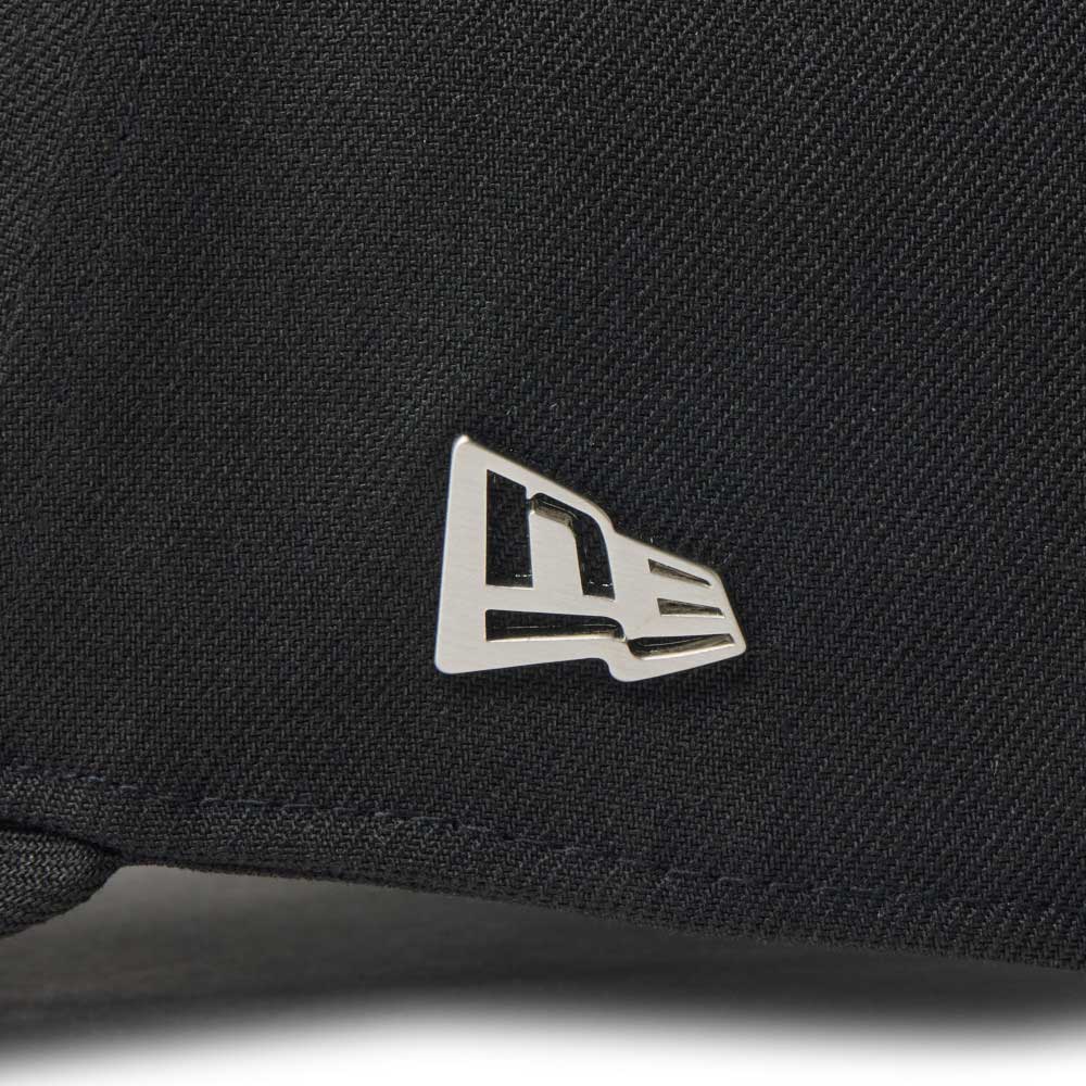 New Era 1920 Metal Flag White on Black 9FORTY A-Frame Snapback Cap