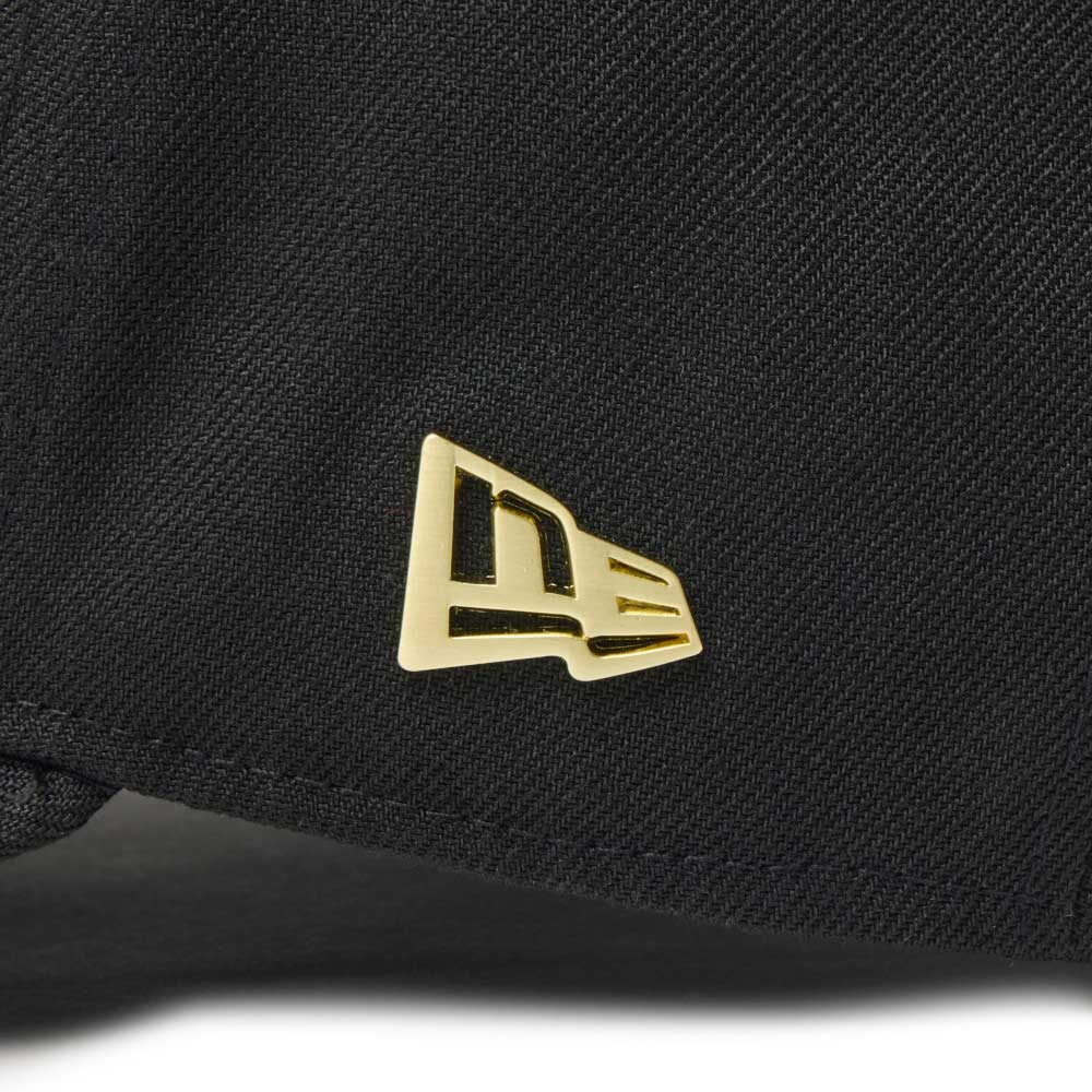 New Era 1920 Metal Flag Black on Black 9FORTY A-Frame Snapback Cap