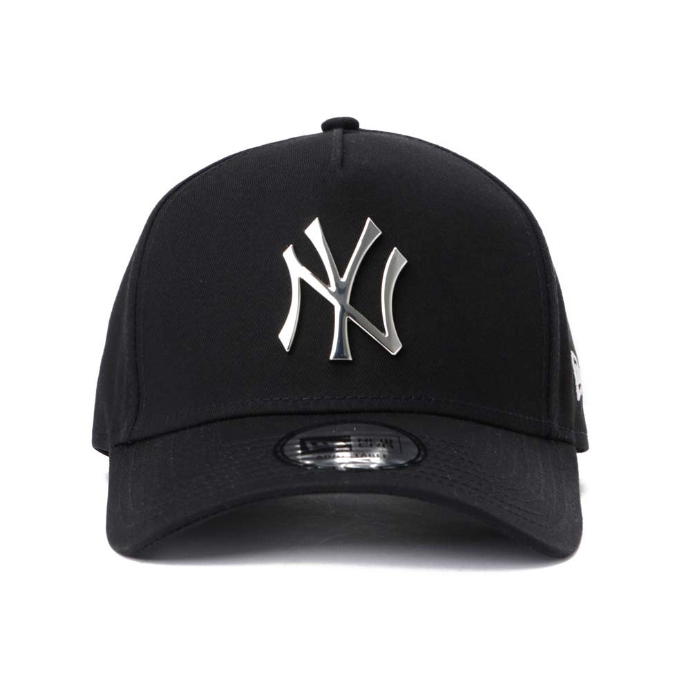 New York Yankees MLB Silver Metal Badge Black 9FORTY A-Frame Adjustable Cap