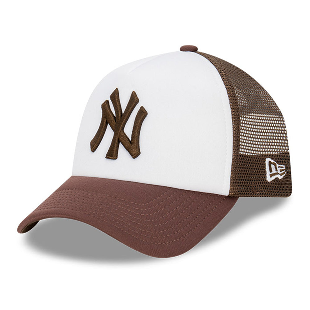 New Era New York Yankees Earthtones World Series White Walnut 9FORTY A-Frame Trucker Cap