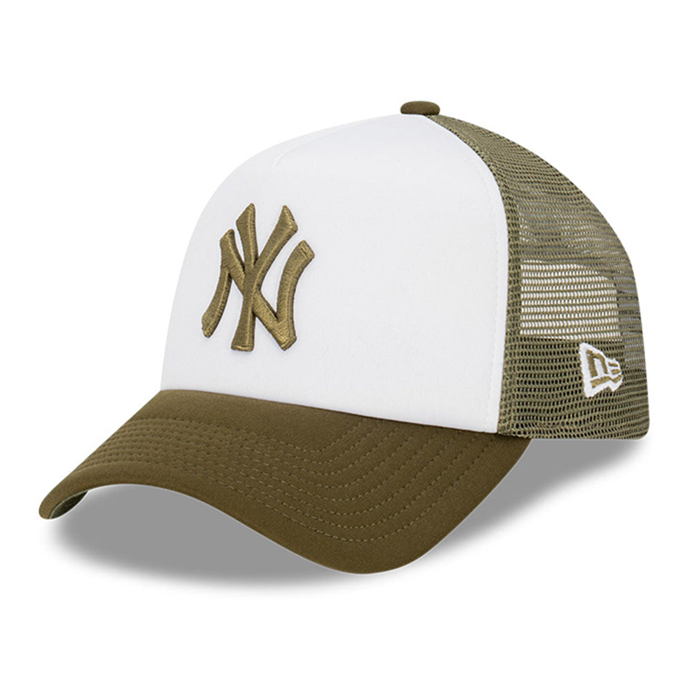 New Era New York Yankees Earthtones World Series White New Olive 9FORTY A-Frame Trucker Cap