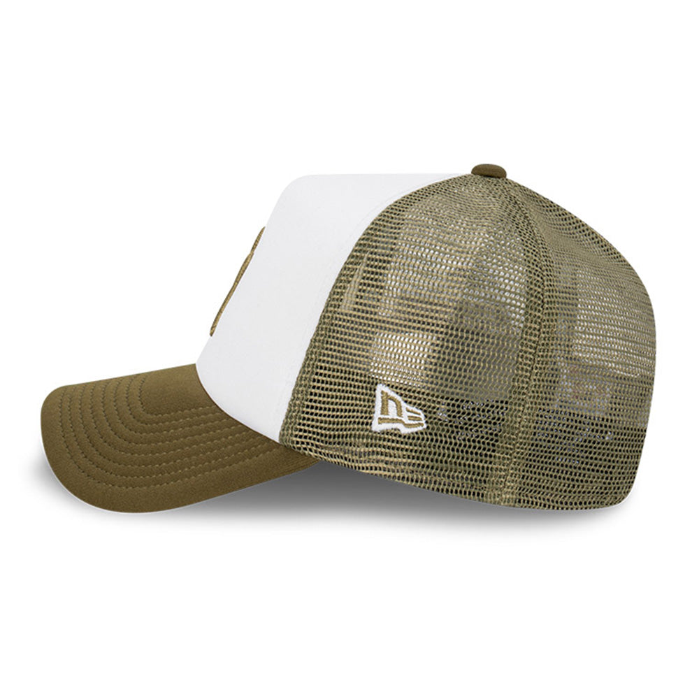 New Era New York Yankees Earthtones World Series White New Olive 9FORTY A-Frame Trucker Cap