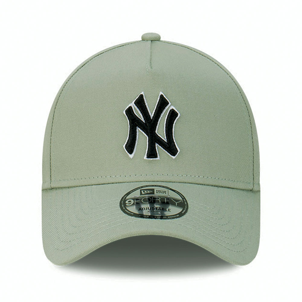 New York Yankees MLB Black Matcha Everest Green 9FORTY A-Frame Snapback Cap