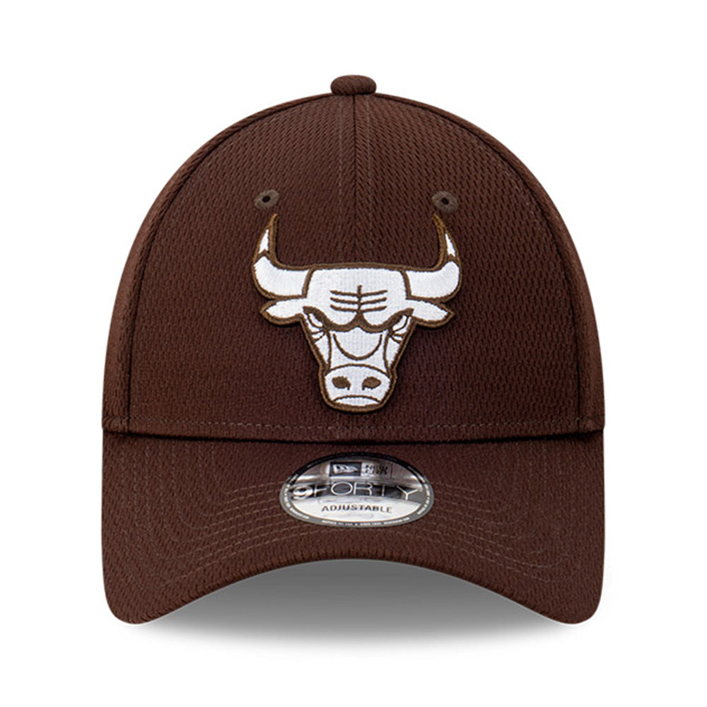 Chicago Bulls NBA Dashmark Walnut Burntwood 9FORTY Cloth Strap Adjustable Cap