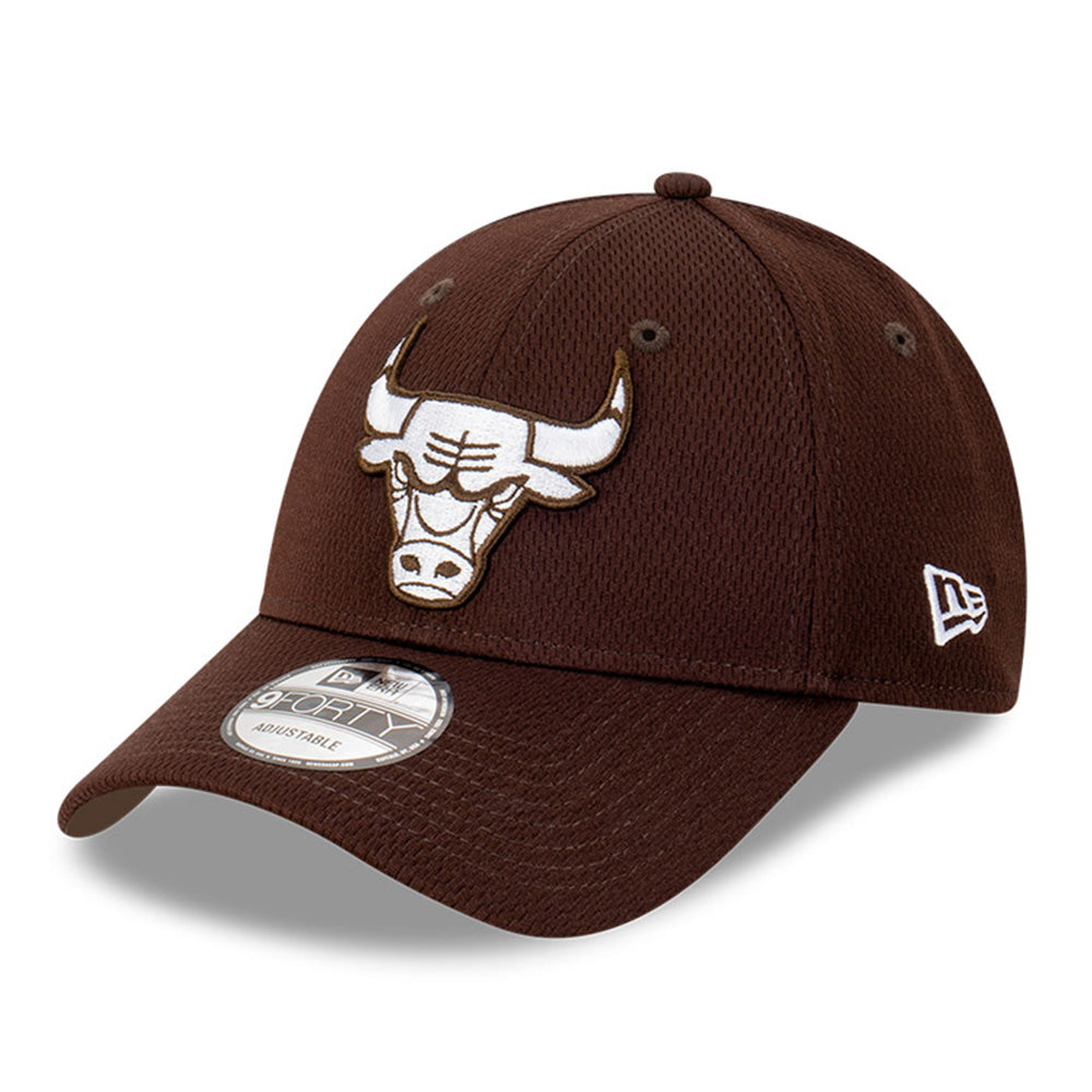 Chicago Bulls NBA Dashmark Walnut Burntwood 9FORTY Cloth Strap Adjustable Cap