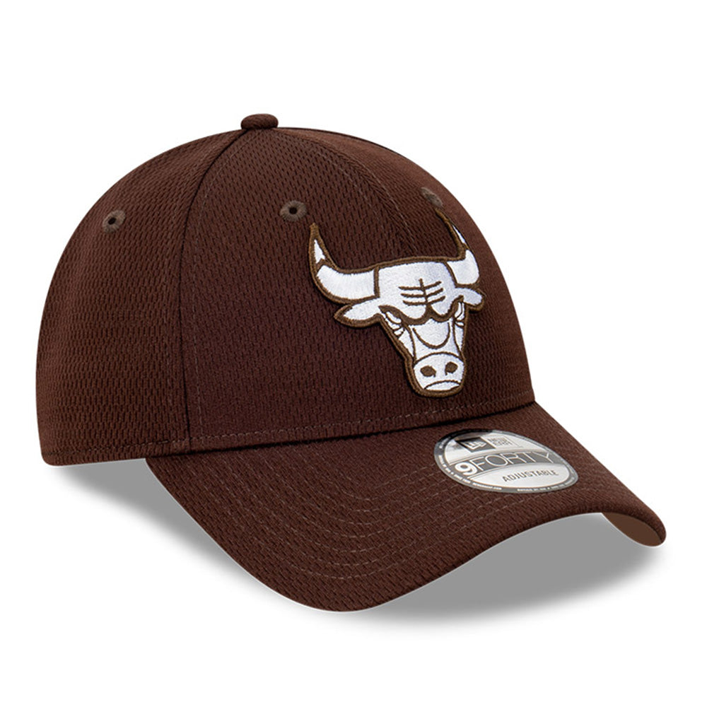 Chicago Bulls NBA Dashmark Walnut Burntwood 9FORTY Cloth Strap Adjustable Cap