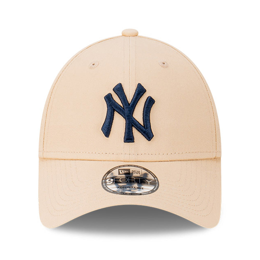 New Era New York Yankees Oatmilk 9FORTY Snapback Cap