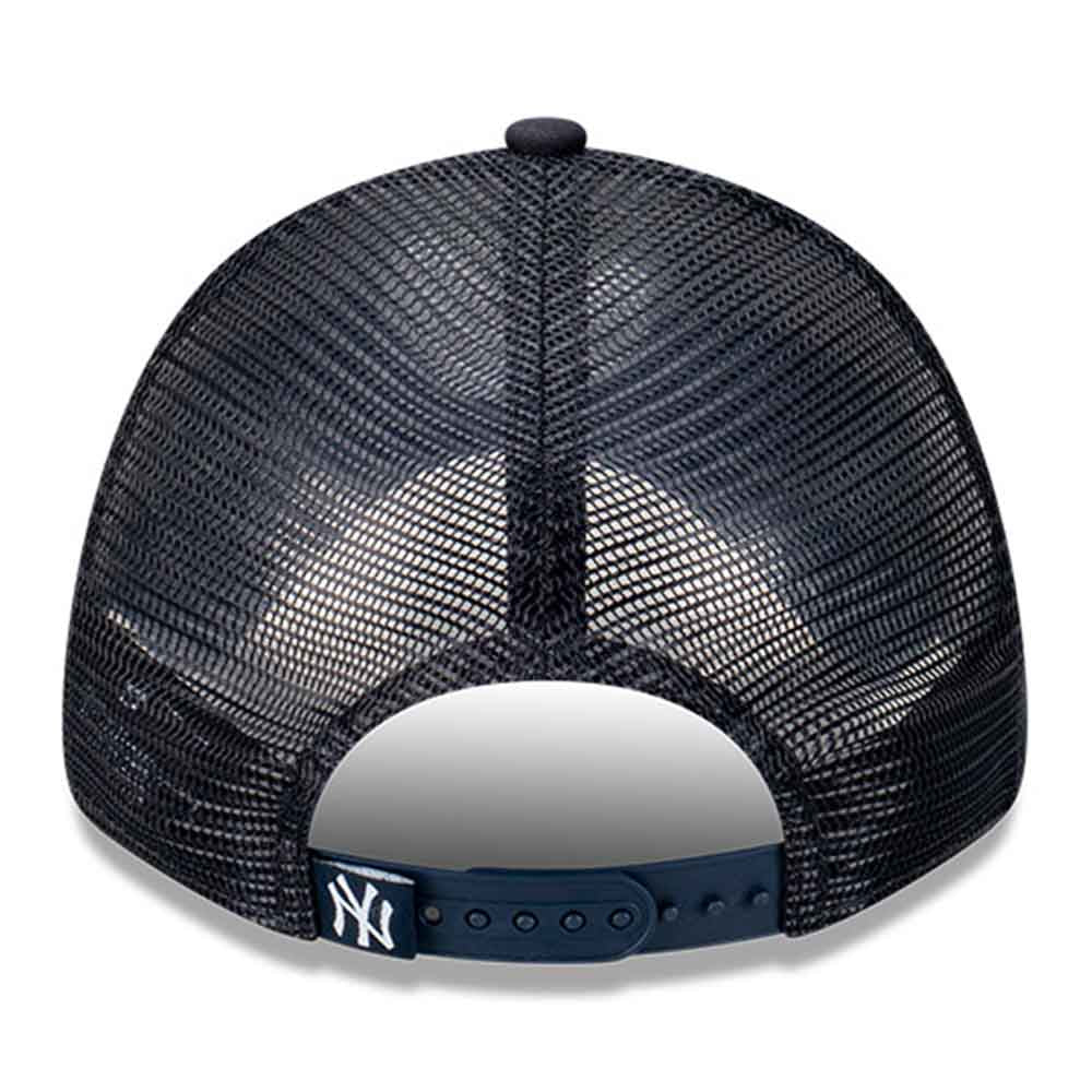 New York Yankees MLB Team Trucker Navy 9FORTY Snapback Cap