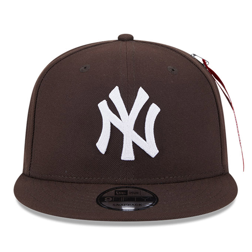 New York Yankees MLB Alpha Industries 1086 Brown 9FIFTY Cap