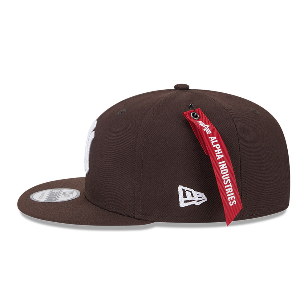 New York Yankees MLB Alpha Industries 1086 Brown 9FIFTY Cap