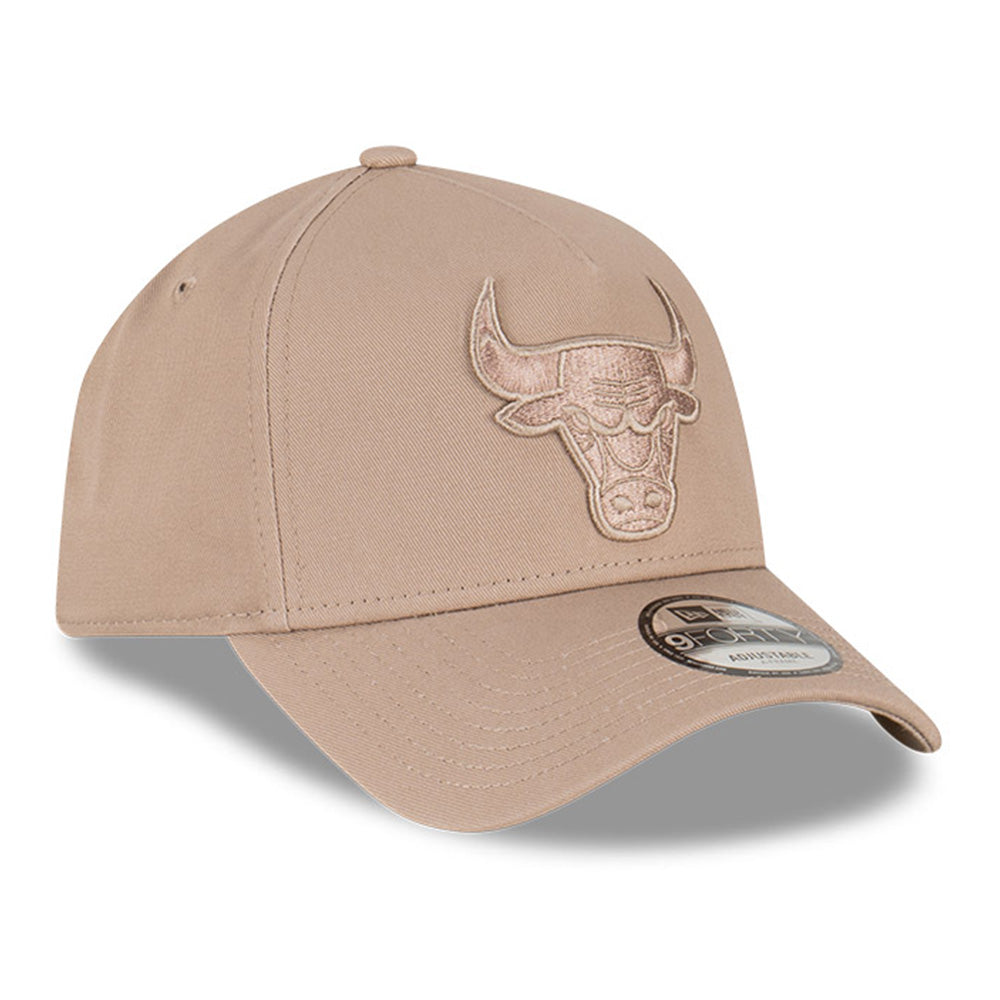 New Era Chicago Bulls NBA Tonal Emboss Ash Brown 9FORTY A-Frame Snapback Cap