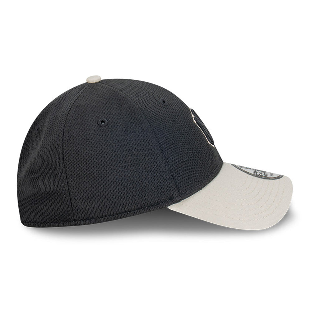 New Era New York Yankees MLB Dashmark Black Two Tone Black Stone 39THIRTY Stretch Fit Cap