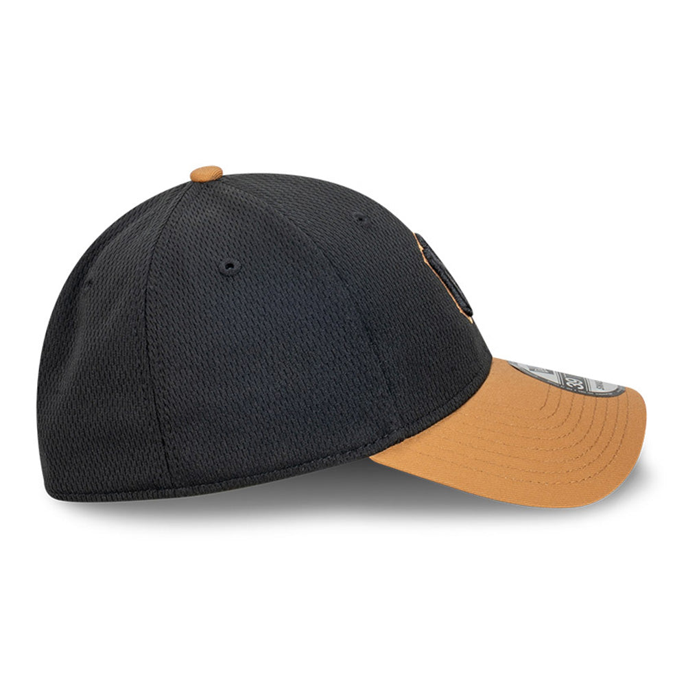 New Era New York Yankees MLB Dashmark Black Two Tone Black Tan 39THIRTY Stretch Fit Cap