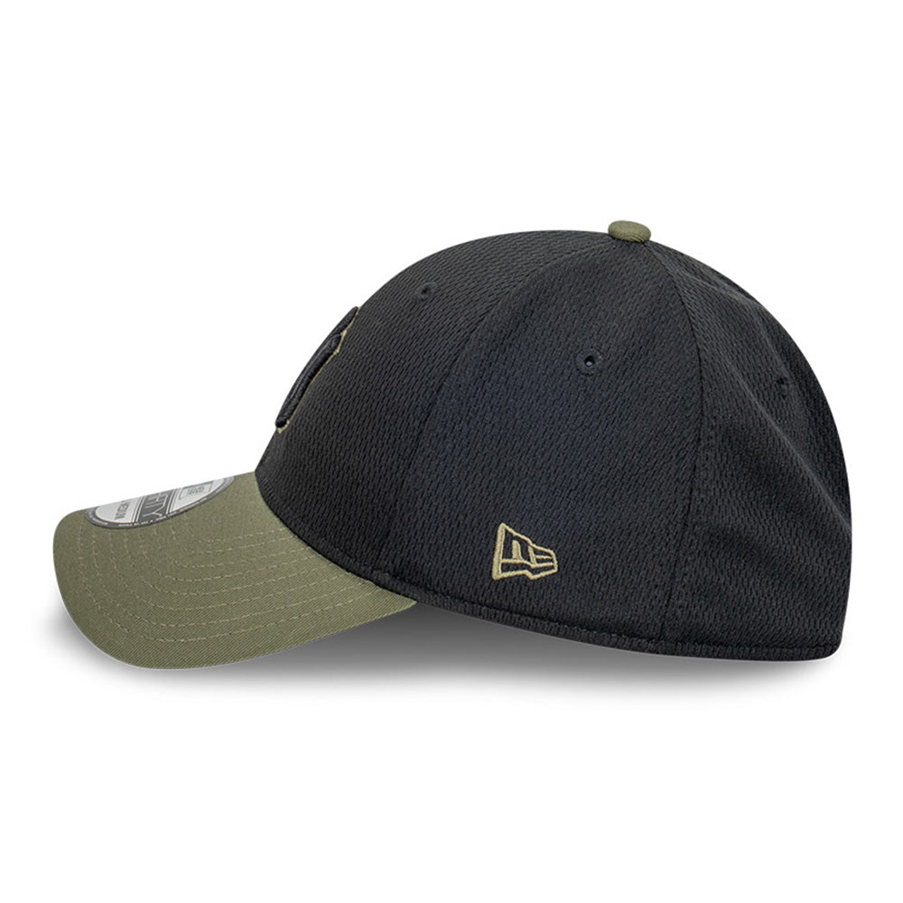 New Era New York Yankees MLB Dashmark Black Stone Two Tone Black Olive 39THIRTY Stretch Fit Cap