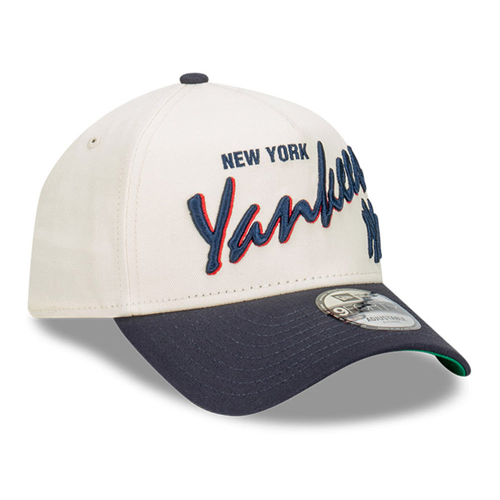 New Era New York Yankees MLB Chrome Script Chrome White 9FORTY A-Frame Snapback Cap