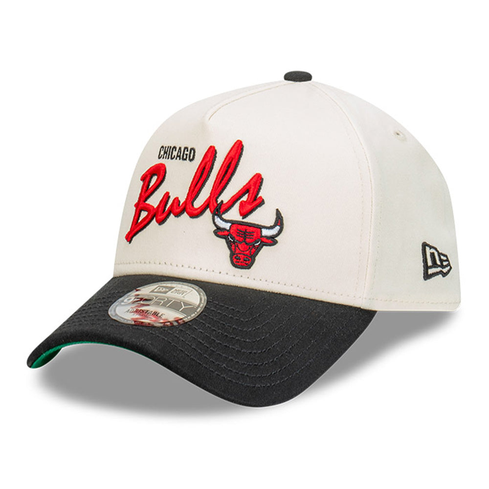 New Era Chicago Bulls NBA Chrome Script Chrome White 9FORTY A-Frame Snapback Cap