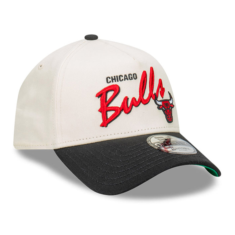 New Era Chicago Bulls NBA Chrome Script Chrome White 9FORTY A-Frame Snapback Cap