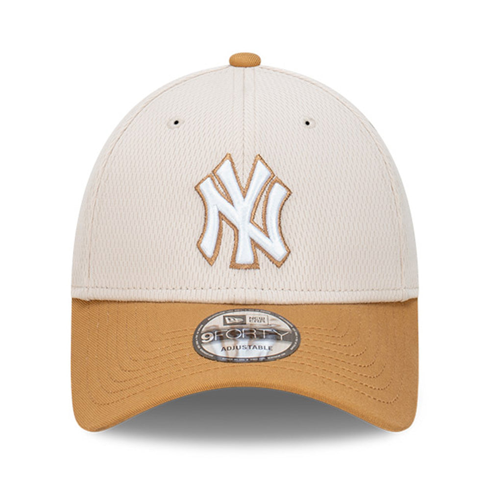 New Era New York Yankees MLB Dashmark 2-Tone Wheat Stone 9FORTY Adjustable Cap