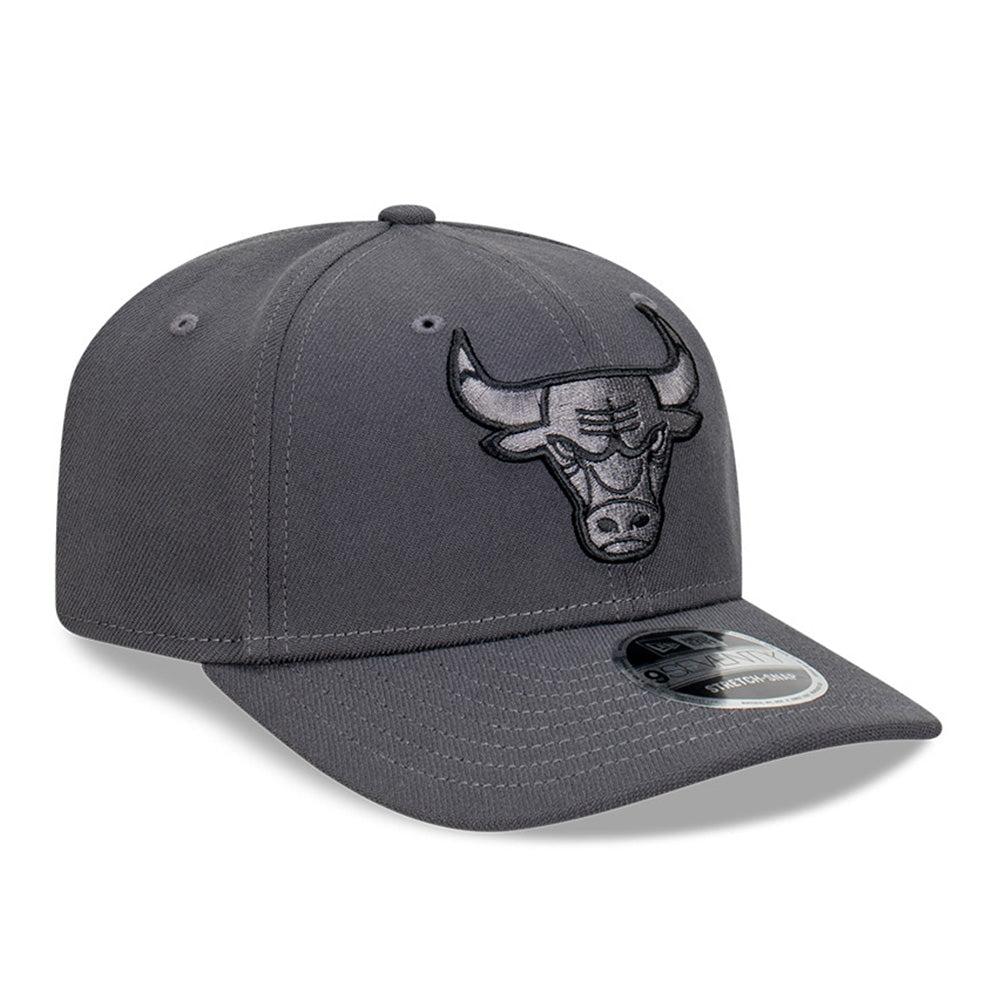 New Era Chicago Bulls NBA Carbon Steel Dark Grey 9SEVENTY Stretch Snapback Cap