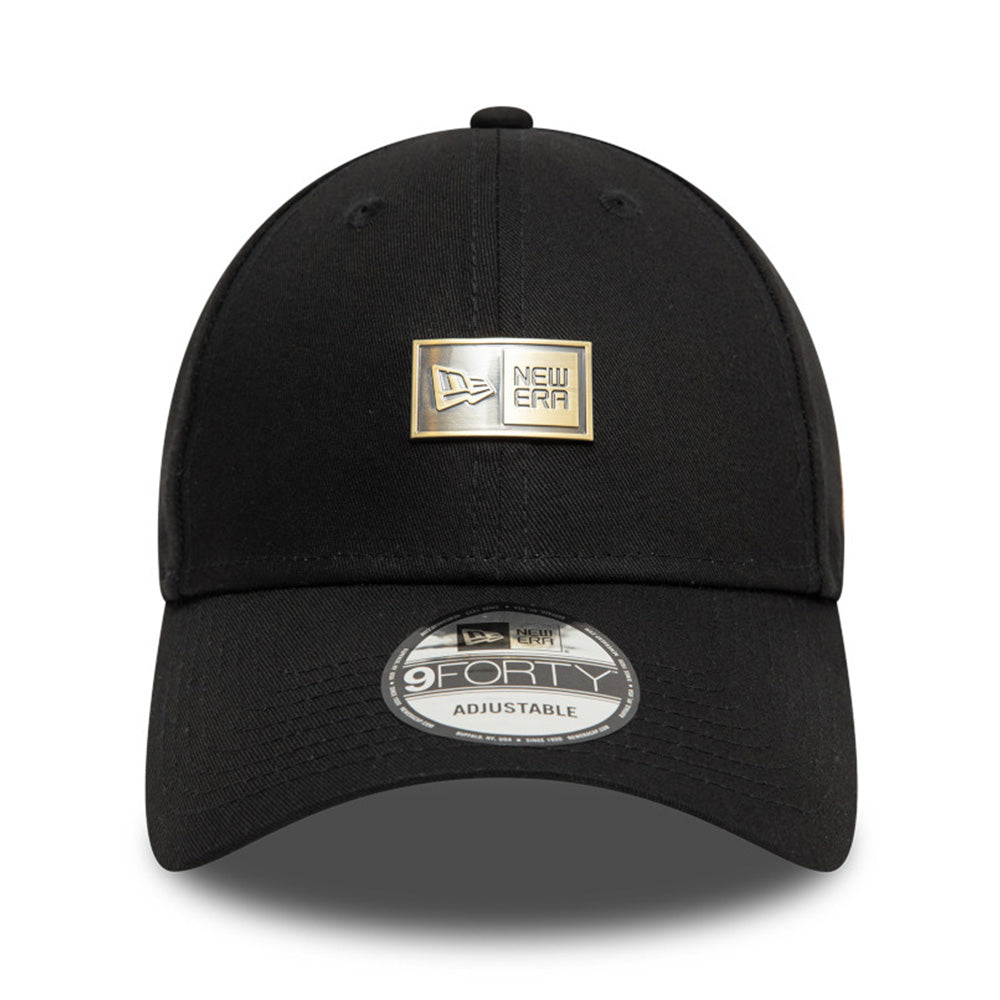 New Era Box Logo Metal Badge Black 9FORTY Adjustable Cap