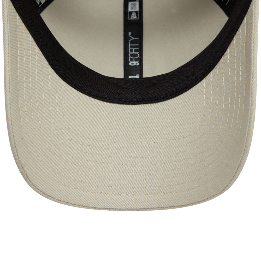 New Era Box Logo Metal Badge Ivory 9FORTY Adjustable Cap