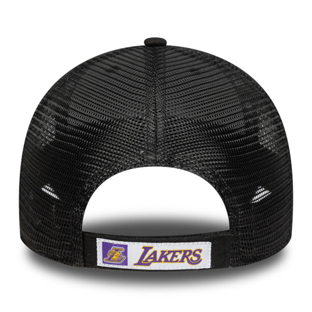 New Era Los Angeles Lakers Black 9FORTY Trucker Snapback Cap