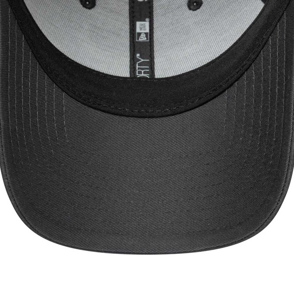 Chicago Bulls Graphite 9FORTY Trucker Snapback Cap