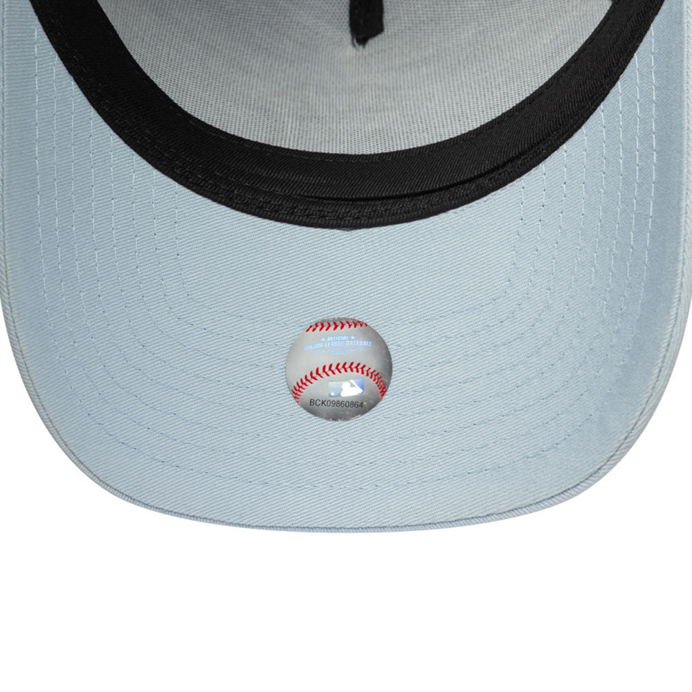 New Era New York Yankees Tonal Outline Pale Blue 9FORTY E-Frame Snapback Cap