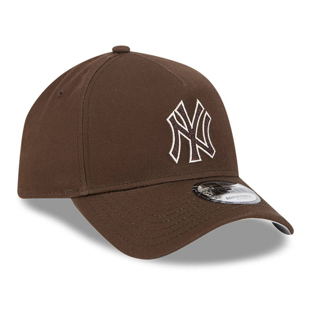 New Era New York Yankees Earth Tonal Chainstitch Walnut 9FORTY A-Frame Snapback Cap