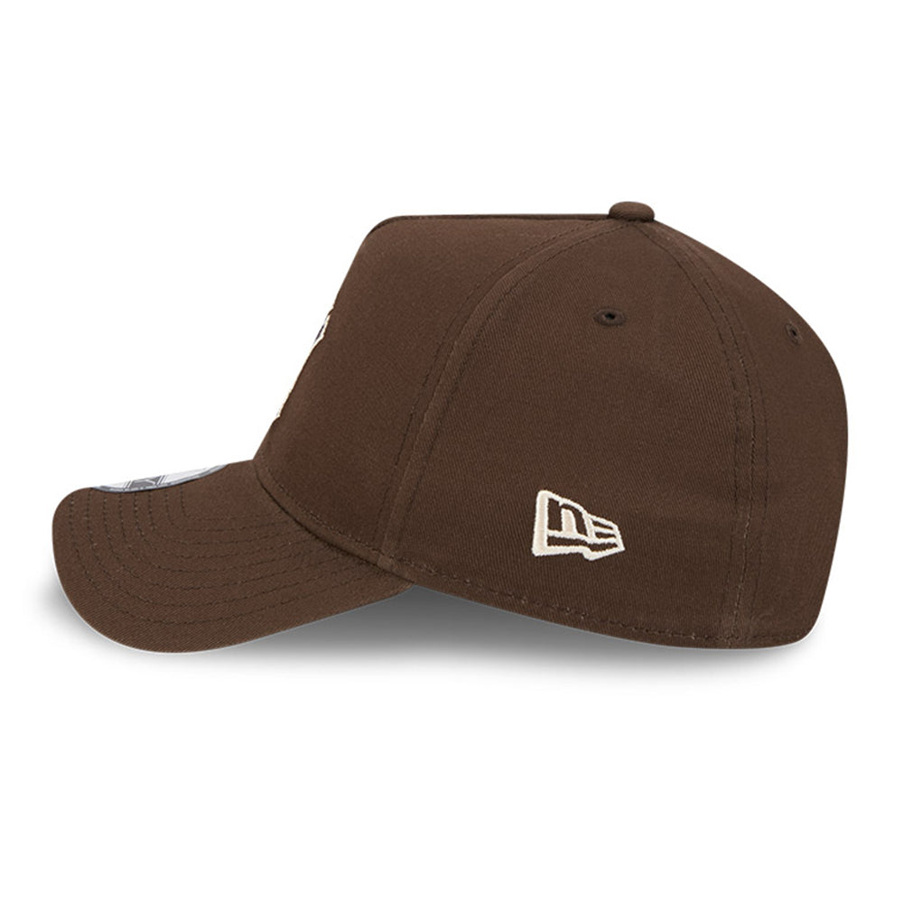 New Era New York Yankees Earth Tonal Chainstitch Walnut 9FORTY A-Frame Snapback Cap