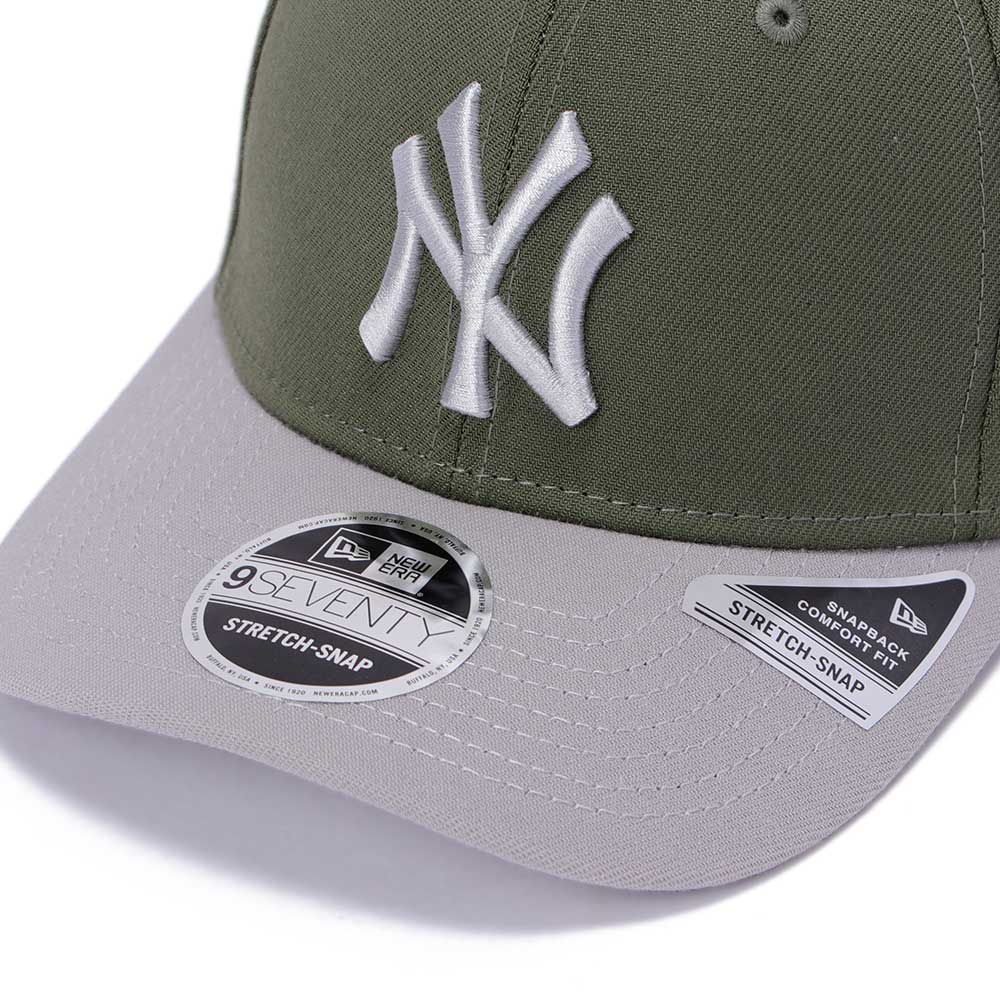New Era New York Yankees New Olive 9SEVENTY Stretch Snapback Cap