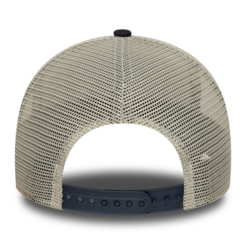 New Era Animal Patch Light Cream 9FORTY E-Frame Trucker Cap