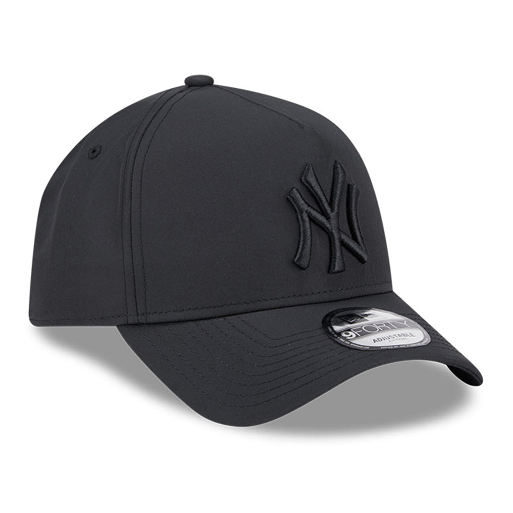 New Era New York Yankees Q325 DWR Pro Light Black 9FORTY A-Frame Adjustable Cap