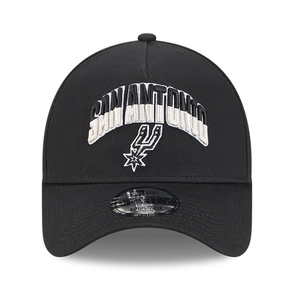 New Era San Antonio Spurs NBA Arch Black 9FORTY A-Frame Adjustable Cap