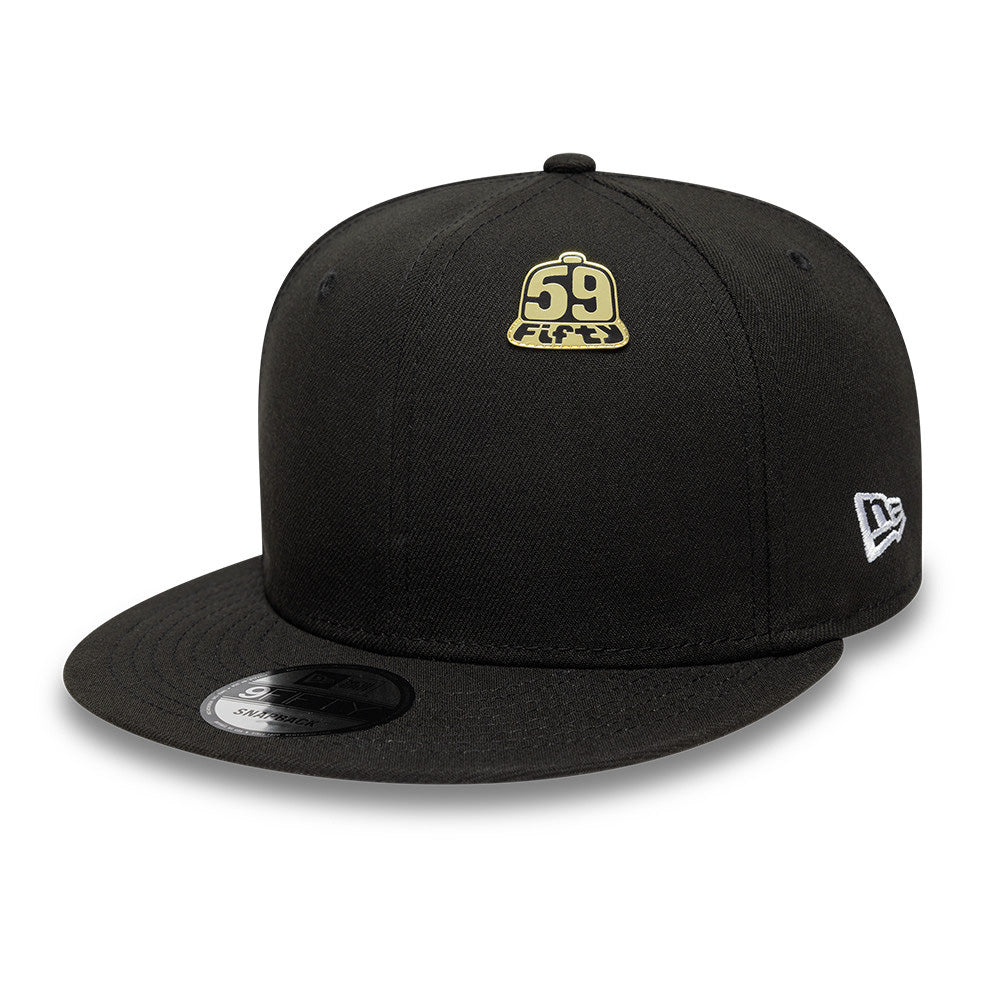 New Era 5950 Cap 2025 59FIFTY Day Black Gold Pin Accessory