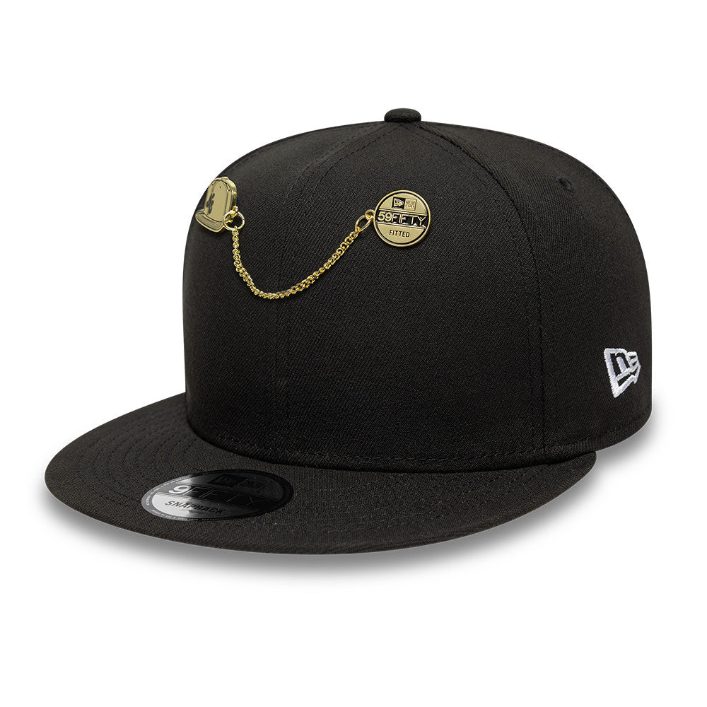 New Era Cap Sticker 2025 59FIFTY Day Black and Gold Pin Accessory