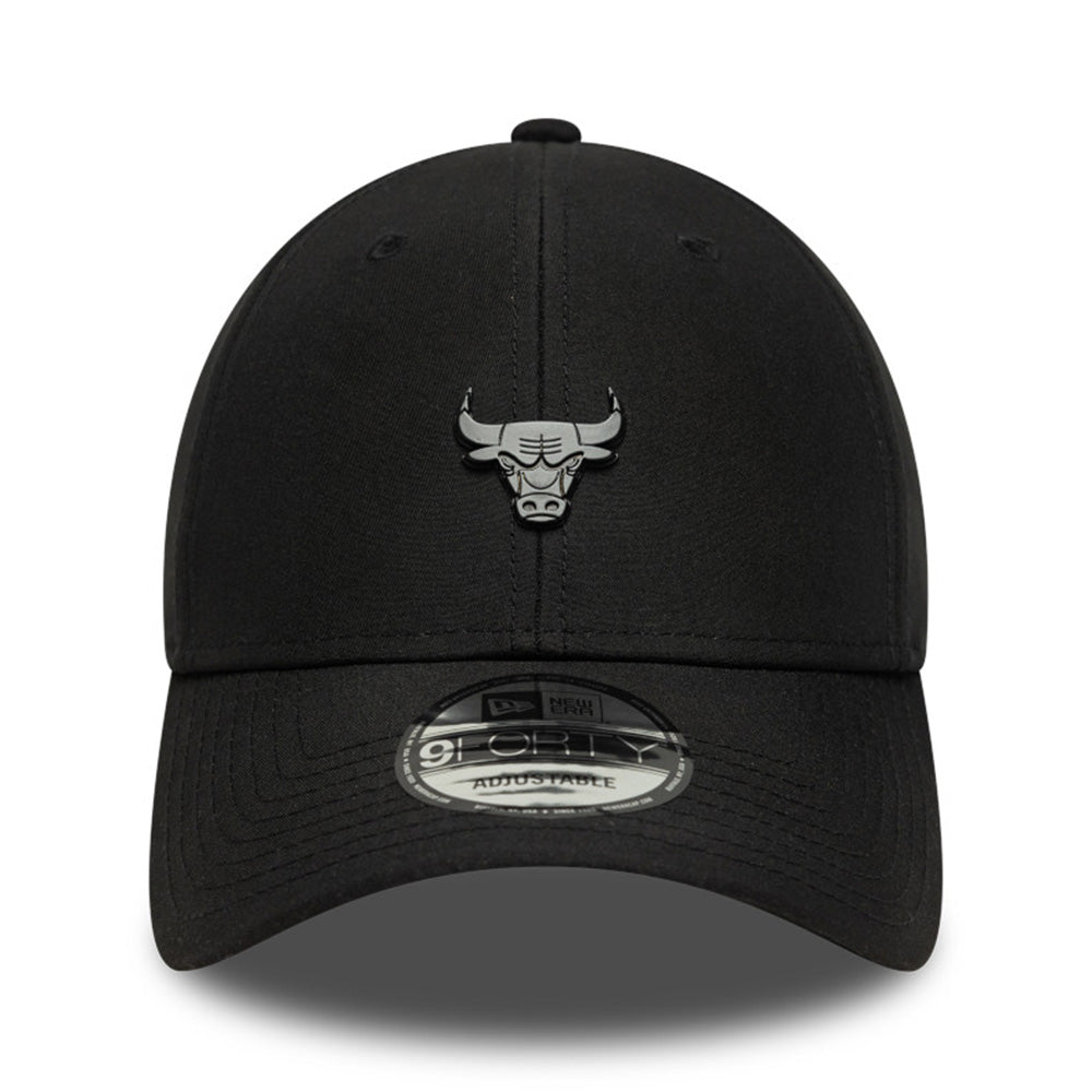 New Era Chicago Bulls Tonal Pin Black 9FORTY Adjustable Cap
