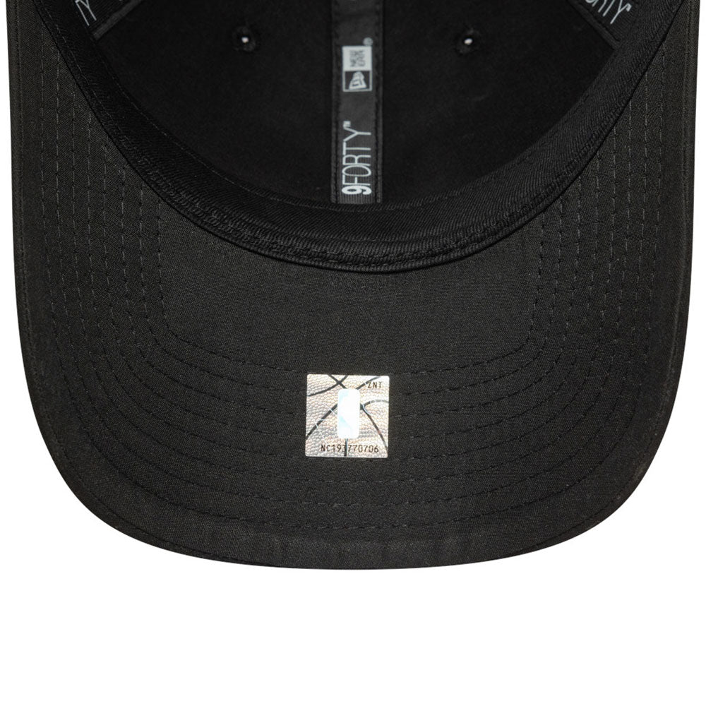 New Era Chicago Bulls Tonal Pin Black 9FORTY Adjustable Cap