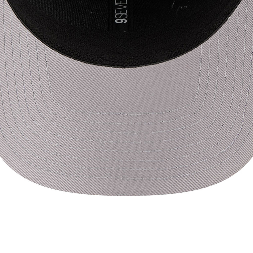 New Era Los Angeles Lakers 2025 City Edition Black Purple 9SEVENTY Stretch Snapback Cap