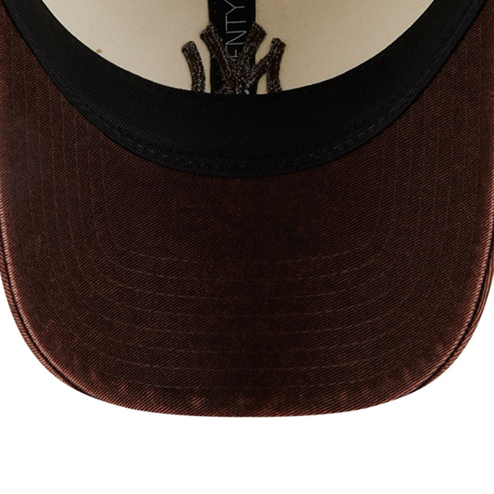 New Era New York Yankees Snow Washed Q425 Chrome White Brown 9TWENTY Adjustable Cap