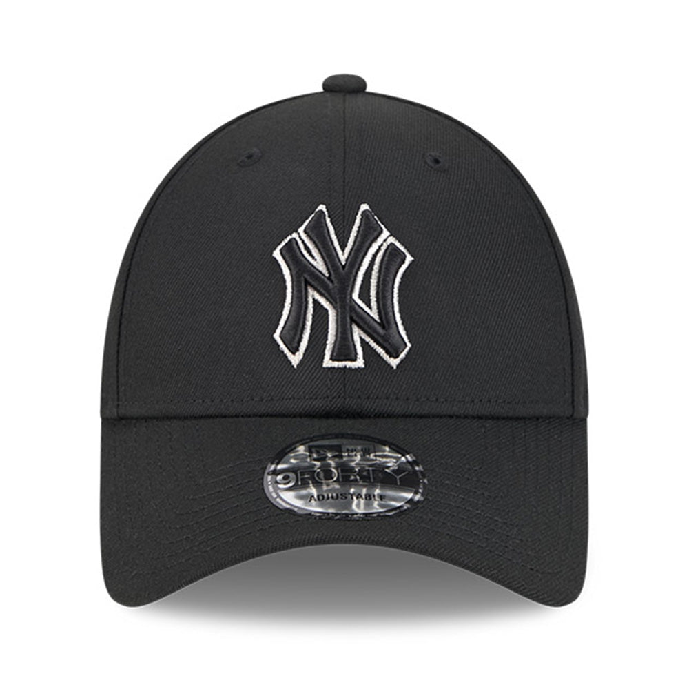 New Era New York Yankees Black Metallic Q325 9FORTY Snapback Cap