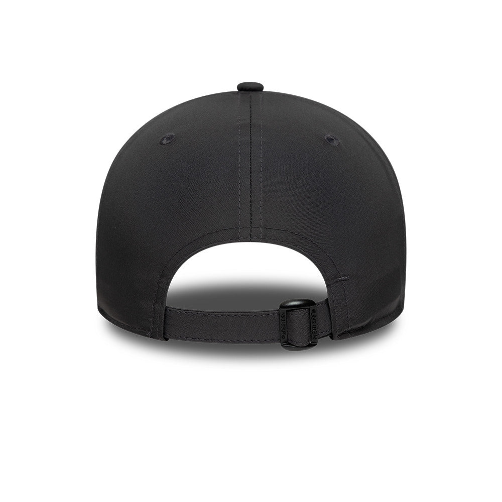 New Era Manchester United Football Metal Logo Graphite 9FORTY A-Frame Adjustable Cap