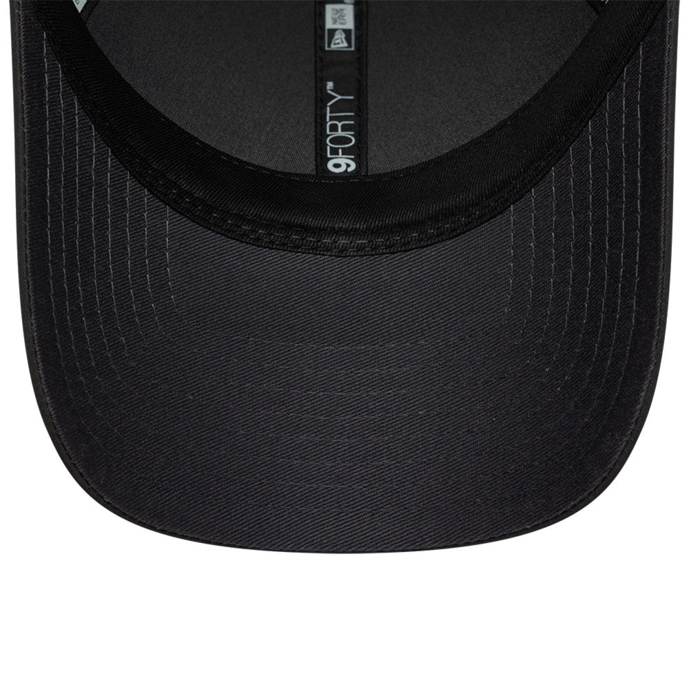 New Era Manchester United Football Metal Logo Graphite 9FORTY A-Frame Adjustable Cap