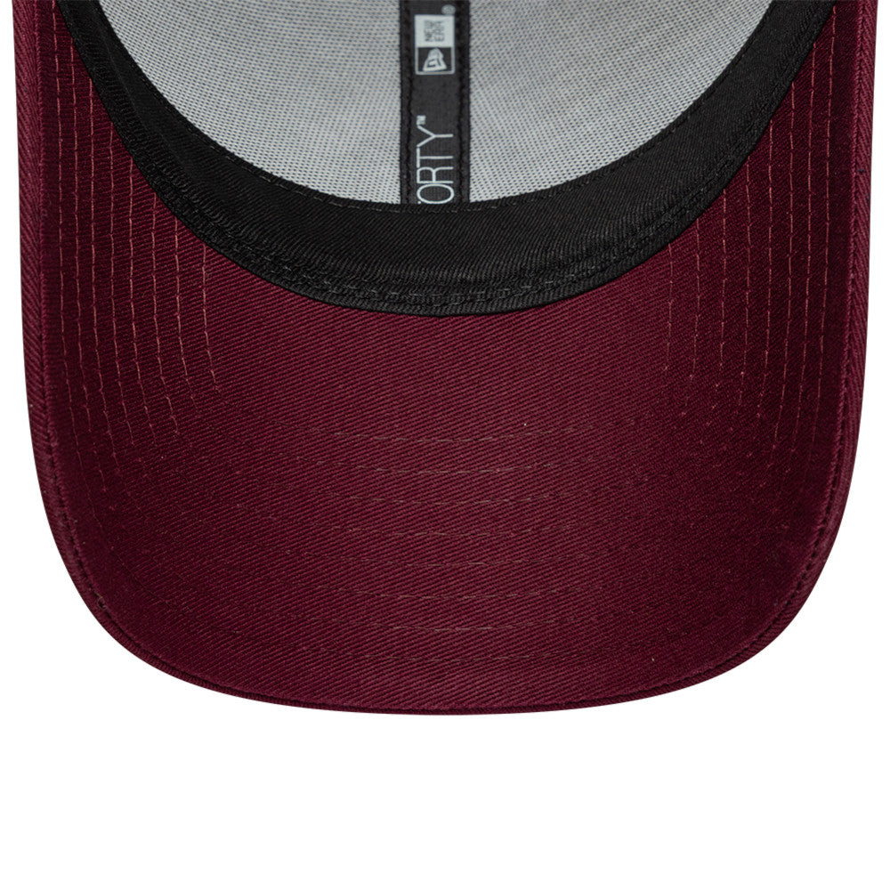 New Era Manchester United EMEA Football Red 9FORTY Adjustable Cap