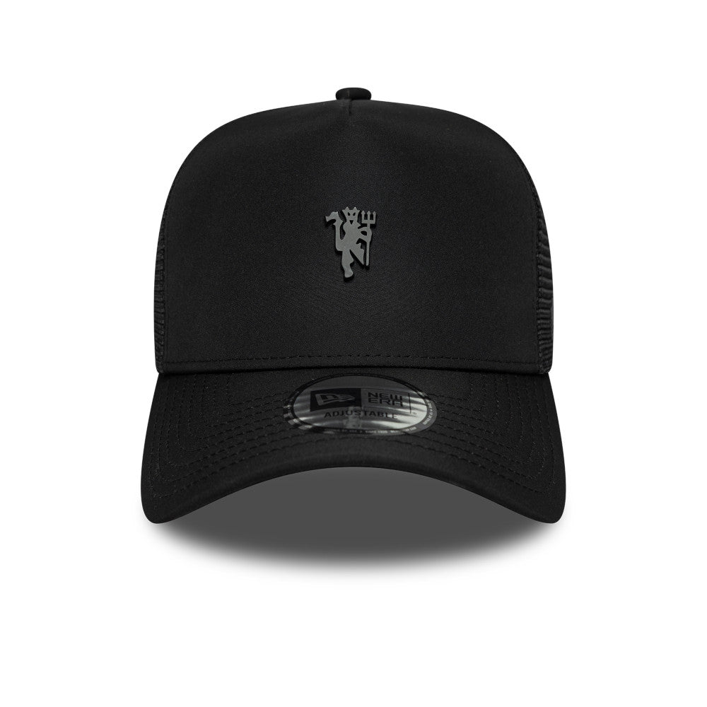 New Era Manchester United Football Metal Logo Black 9FORTY A-Frame Trucker Cap