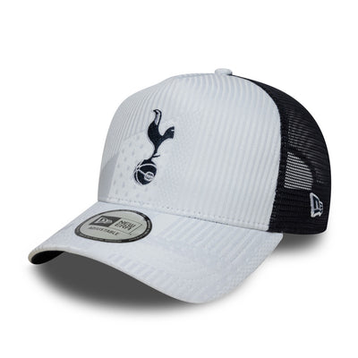 New Era Tottenham Hotspur Football Knit White 9FORTY E-Frame Trucker Cap