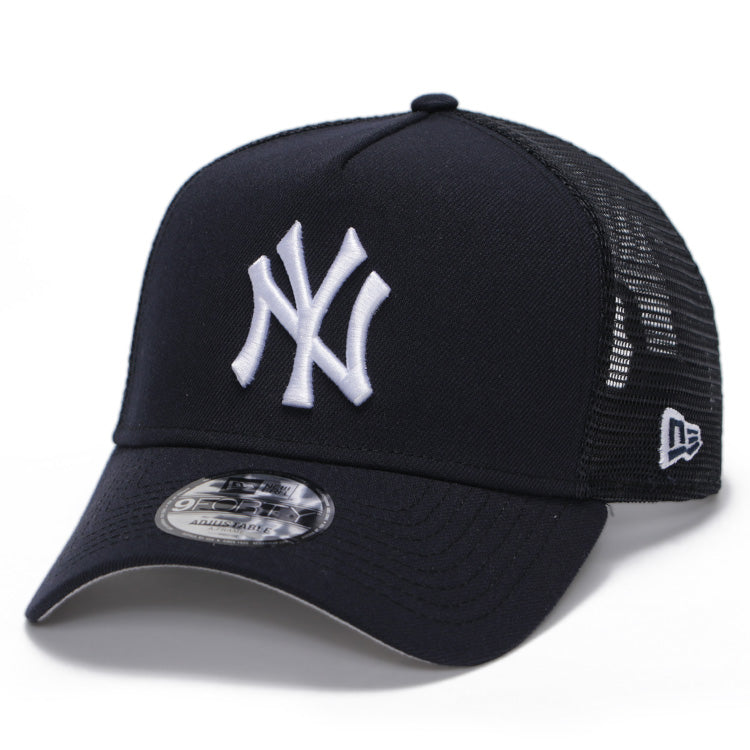 New York Yankees MLB Essential Navy 9FORTY A-Frame Trucker Cap