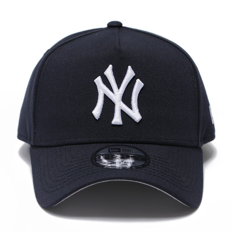 New York Yankees MLB Essential Navy 9FORTY A-Frame Snapback Cap