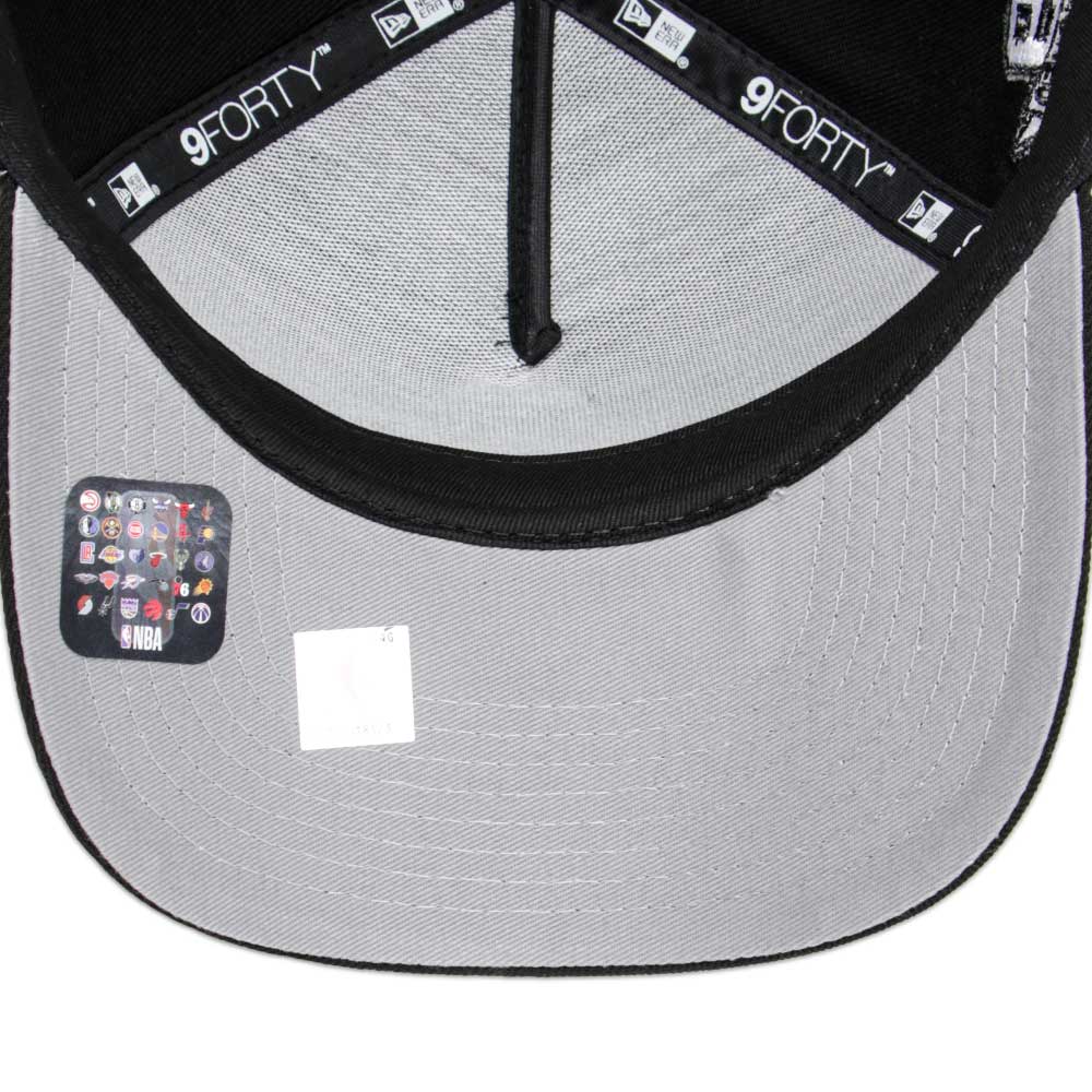 New Era Chicago Bulls Upside Down Black 9FORTY A-Frame Snapback Cap